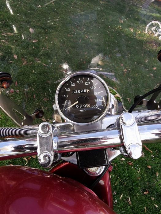 Suzuki intruder vs1400
