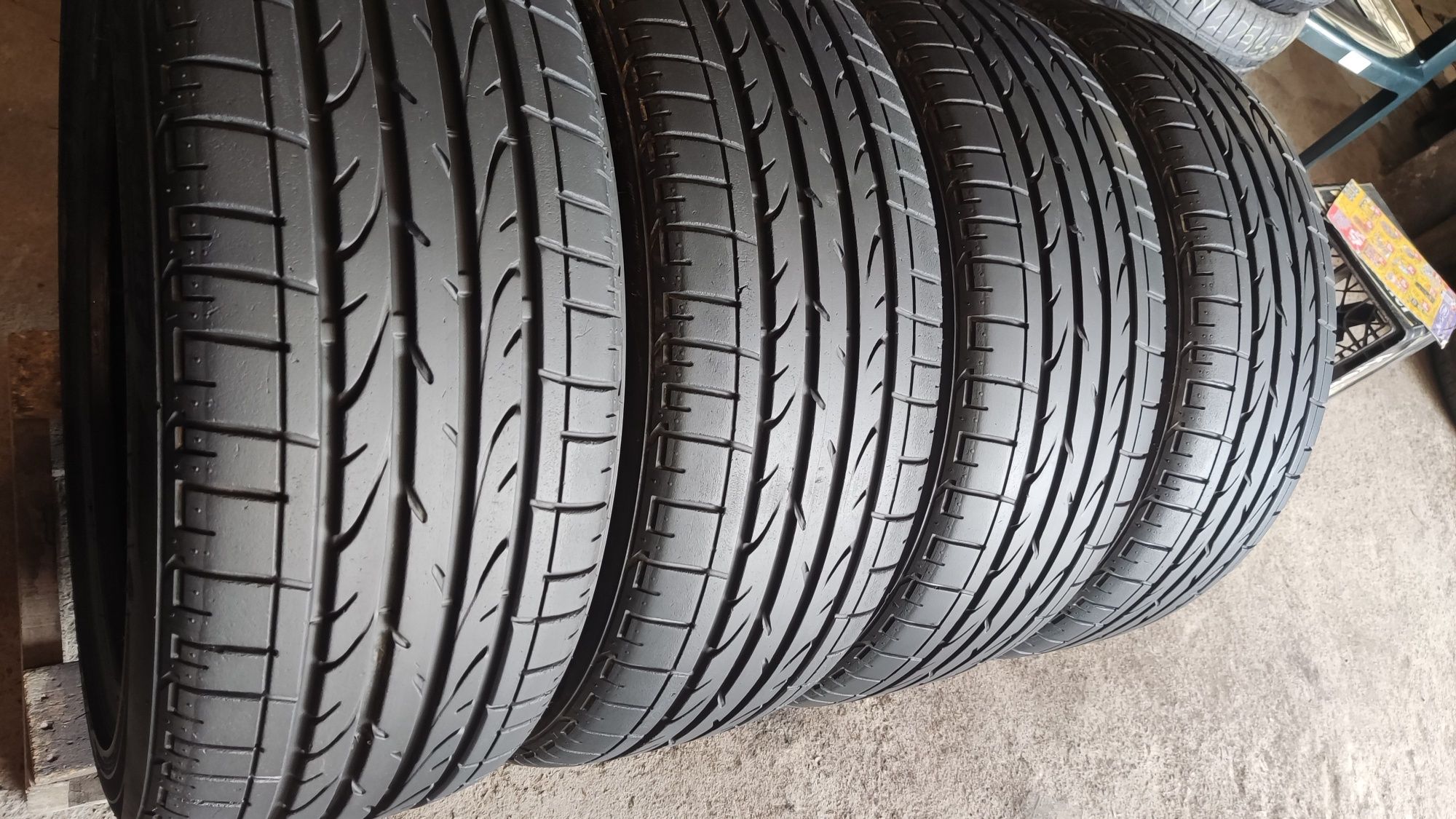 4бр летни гуми 225/45/18 Bridgestone Dueler HP, runflat
dot18
7.5 mm г