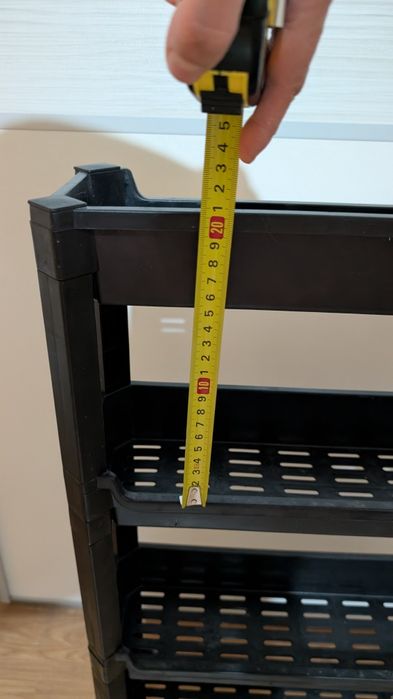 Etajera cu 4 rafturi pe roti - pt spatii inguste