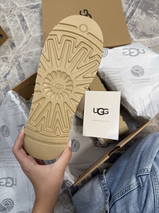 Cizme UGG cu platforma