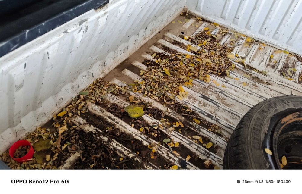 Vând Logan pick-up, 1,6 b, an 2010 sau schimb cu Logan 1,4 același an