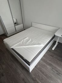 Спалня с функция за съхранение