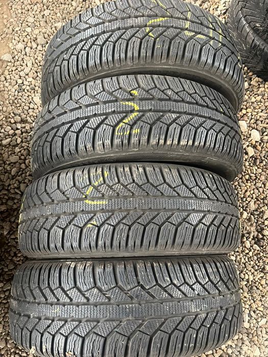 185/60 r15 de iarna 4 buc ca noi SEMPERIT