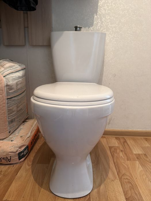 Унитаз б/у в хорошем состоянии