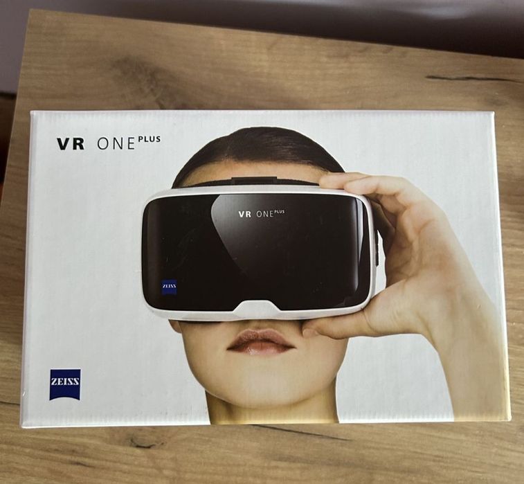Ochelari realutate virtuala- ZEISS VR ONE