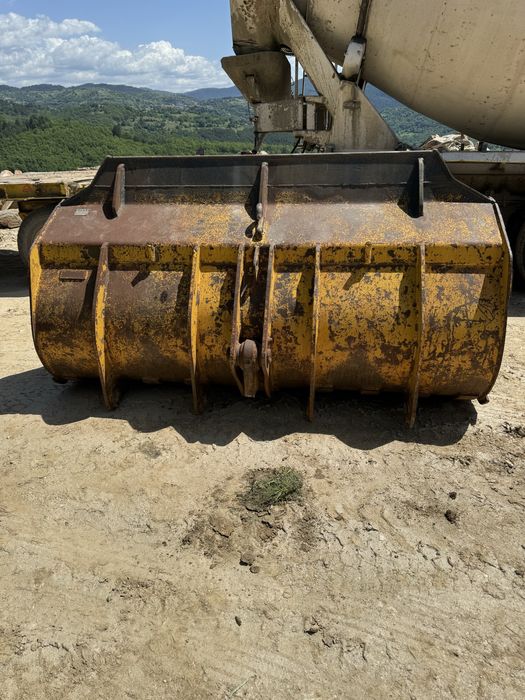 Кофа/Фадрома за Челен товарач JCB/CAT