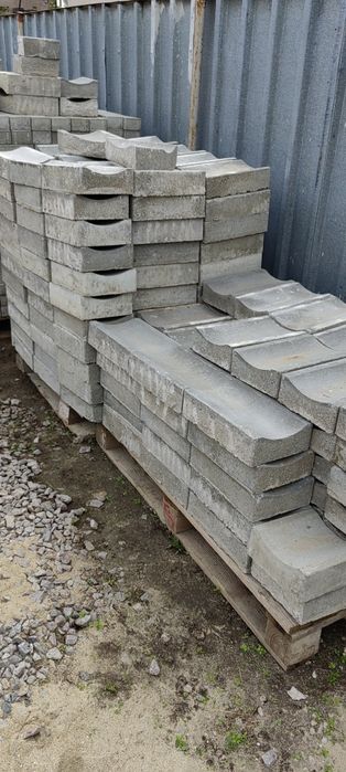 Pavele și rigole noi