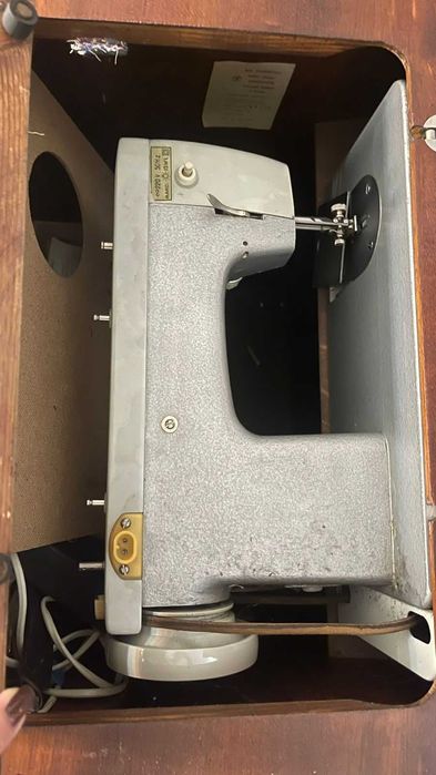 швейная машинка с электроприводом