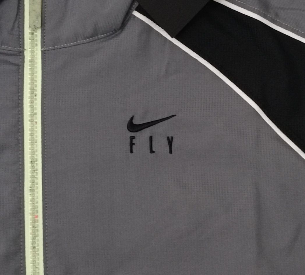 Nike Swoosh Fly Jacket оригинално яке S Найк спортна ветровка