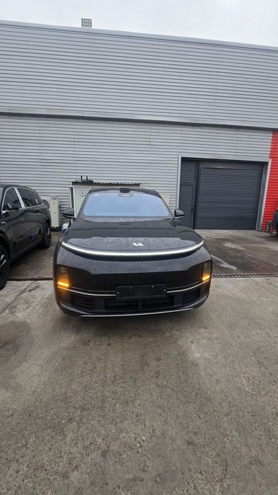 Li 9 Ultra. 2025. Tez sotiladi. Trade-in bor.