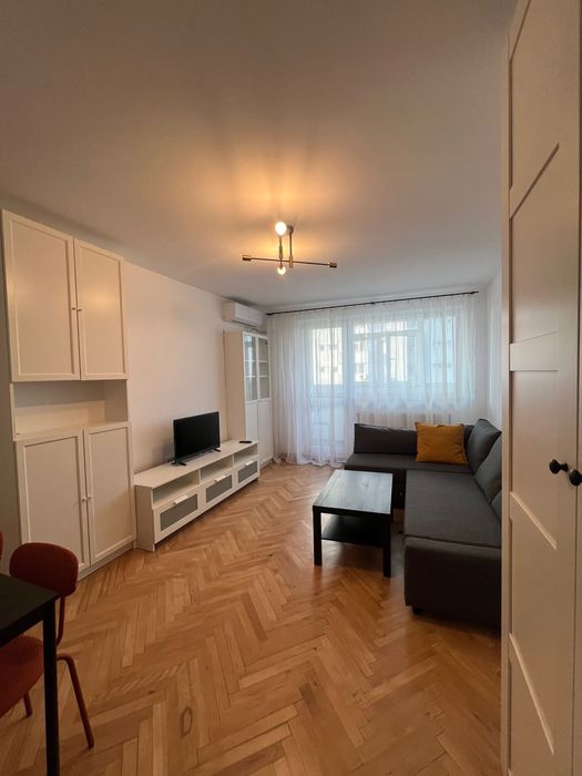 Inchiriez apartament 2 camera str. Cornisei