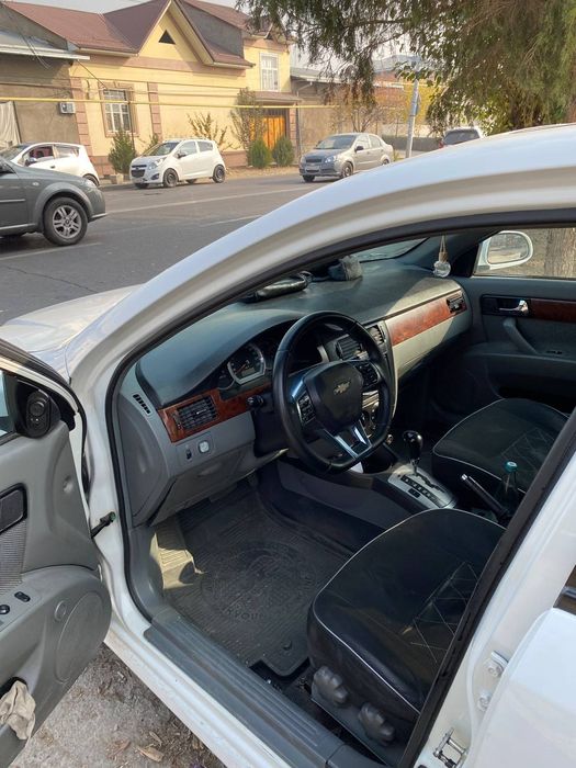 Lasetti 2013 1.6 avtamat 100%toza kraska