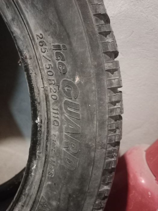 Покрышка Yokohama хорошем состояние 265/50 R20