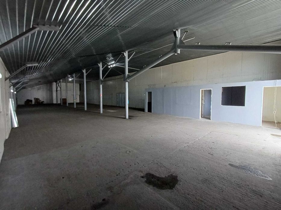 Hala de inchiriat - 440mp - 6000 lei - loc. Focsani