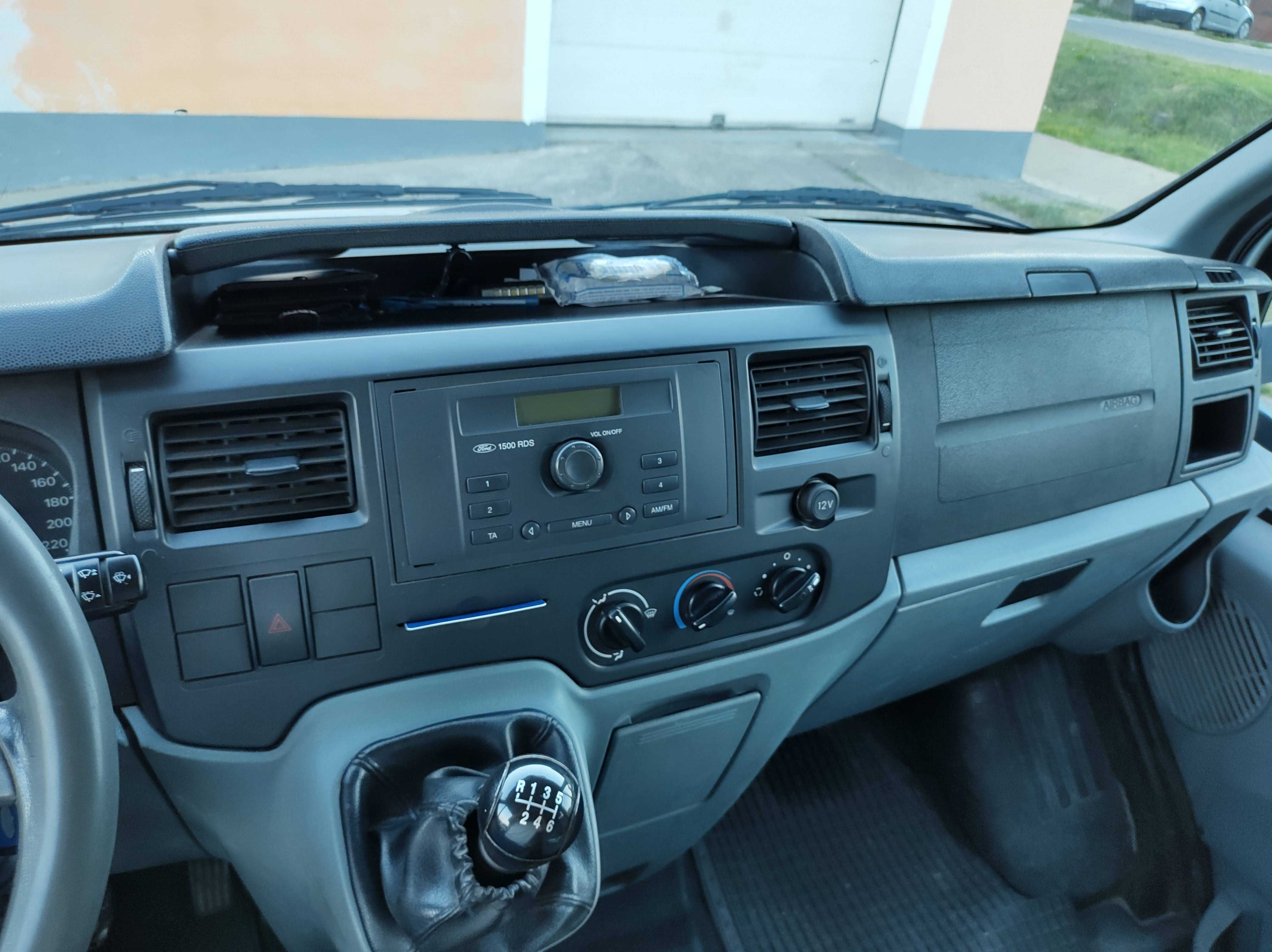 Vând Ford transit, motor 2,4, 140cp, an 2007