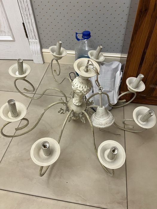продам люстру 70см