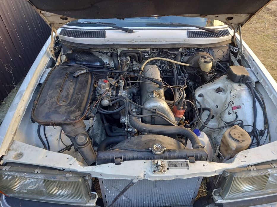 Mercedes w123 coupe 230c