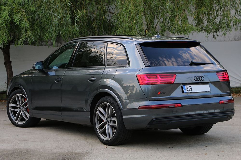 Audi Q7 3.0 d. plug-in-hibrid Sline