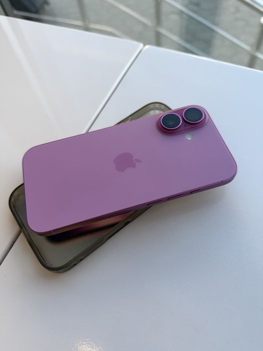 Продаю iphone 16