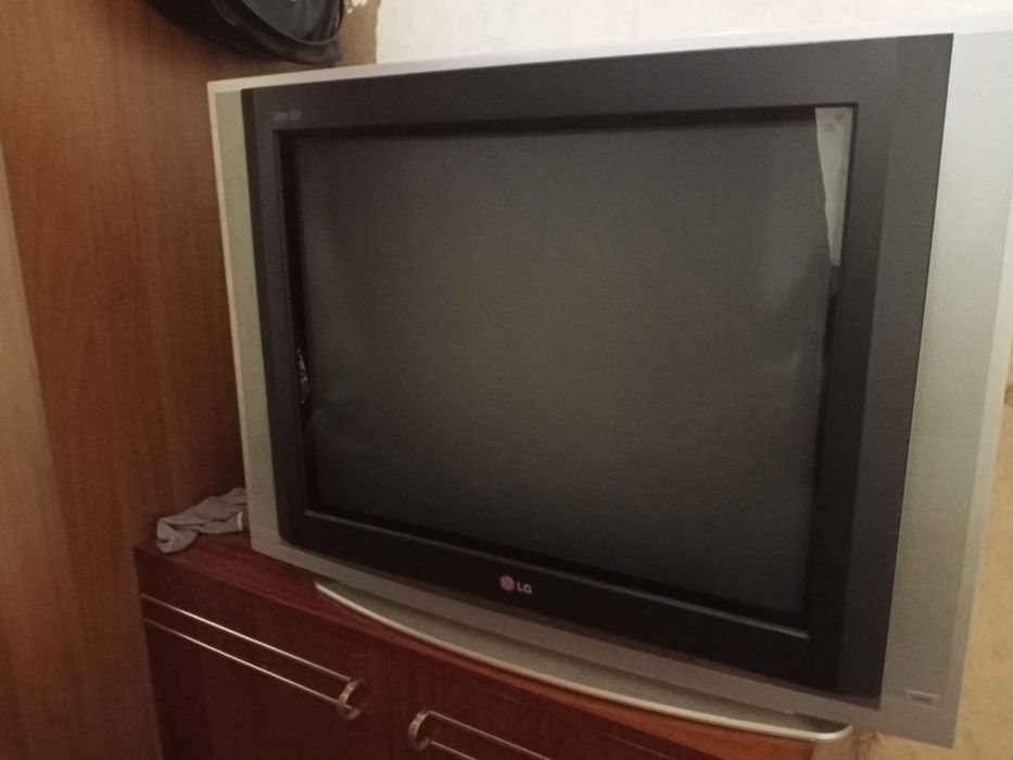 Продам телевизор