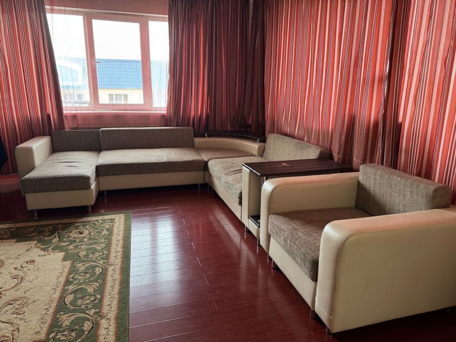 Продам диван с креслом+шторы в подарок