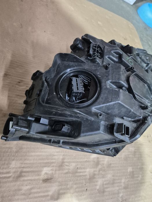 Ляв фар Шкода Октавия IV лед фар Skoda Octavia 4