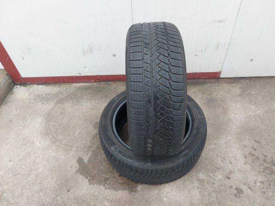 150 lei bucata! Doua anvelope M+S/IARNA 215 50 17 Continental