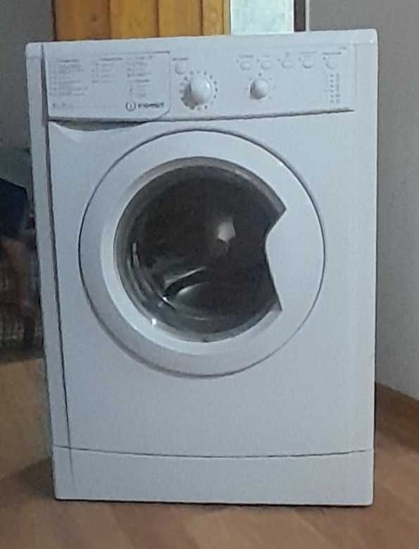 Стиральный машинка