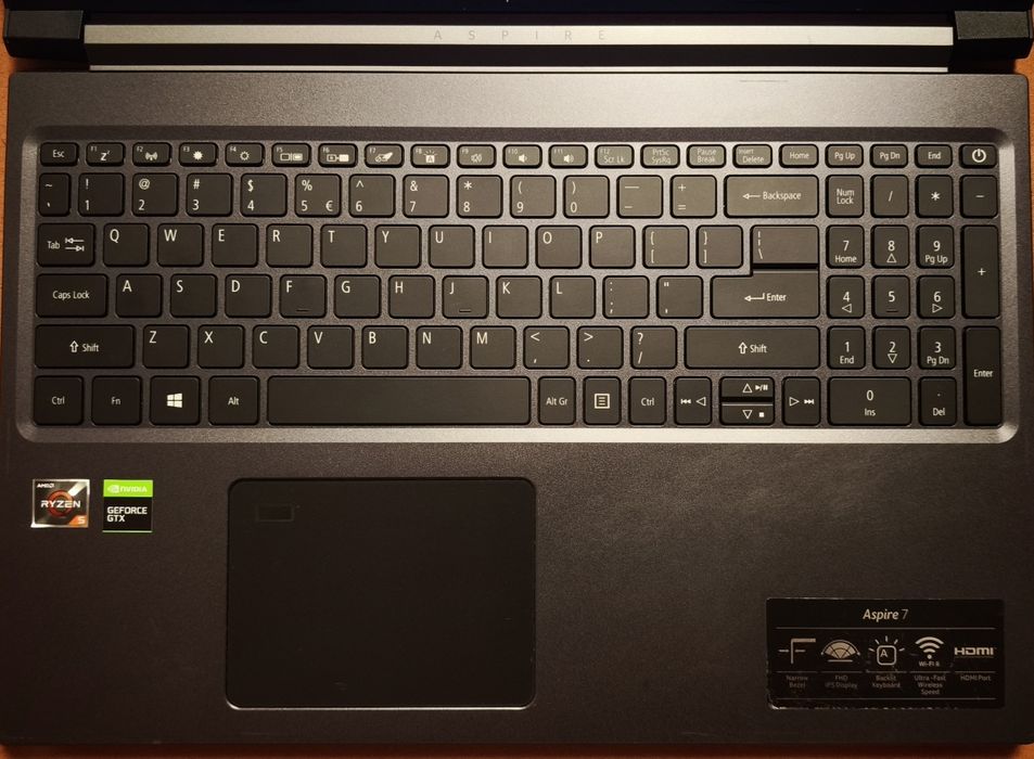 Laptop Acer A715-41G 15,6FHD/Ryzen 5 3550H/8GB/512SSD/GTX 1650 4GB !