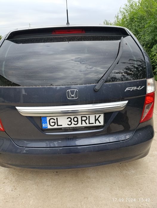 Vand Honda frv 1.7 benzina