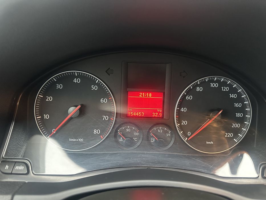 Vand Golf 5 1.4 5 trepte impecabil!