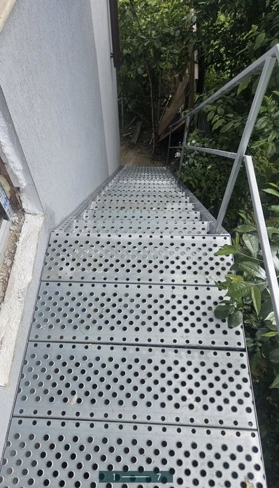 scarii metalice zincate exterioare și pentru incendii , platforme, pod