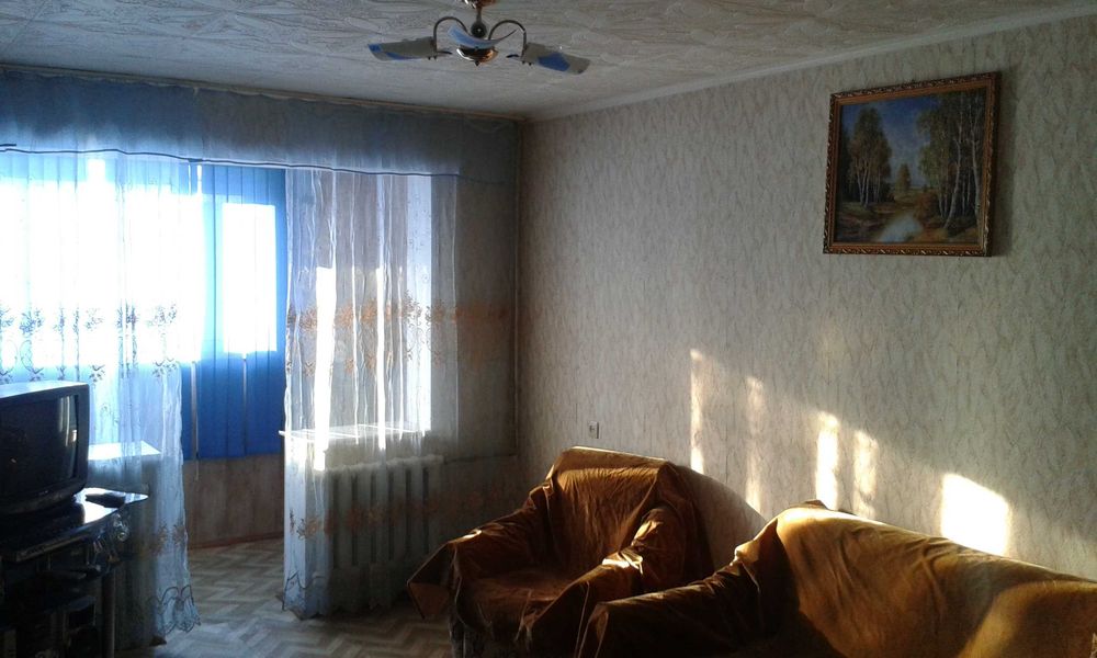 Сдам одну и двух комнатную квартиру в 15 -16 мик-оне. Без посредников.