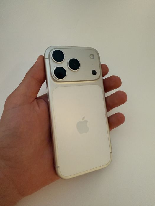 Iphone 17 Pro / 256GB