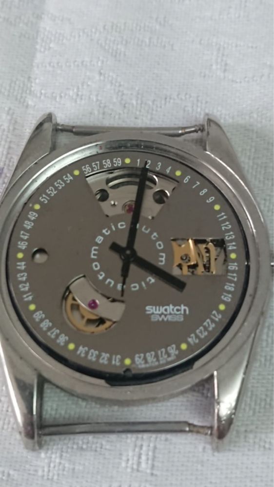 Продам часы Swatch