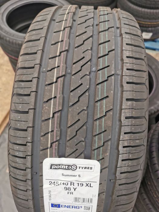 Vand anvelope de vara 245/40x19 marca Points