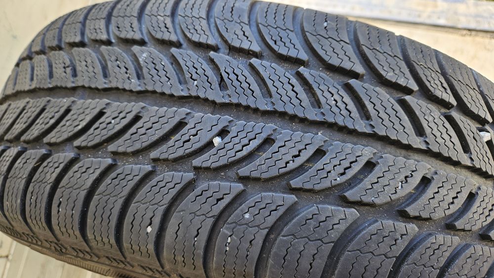 2бр гуми 195 65 15 дебика