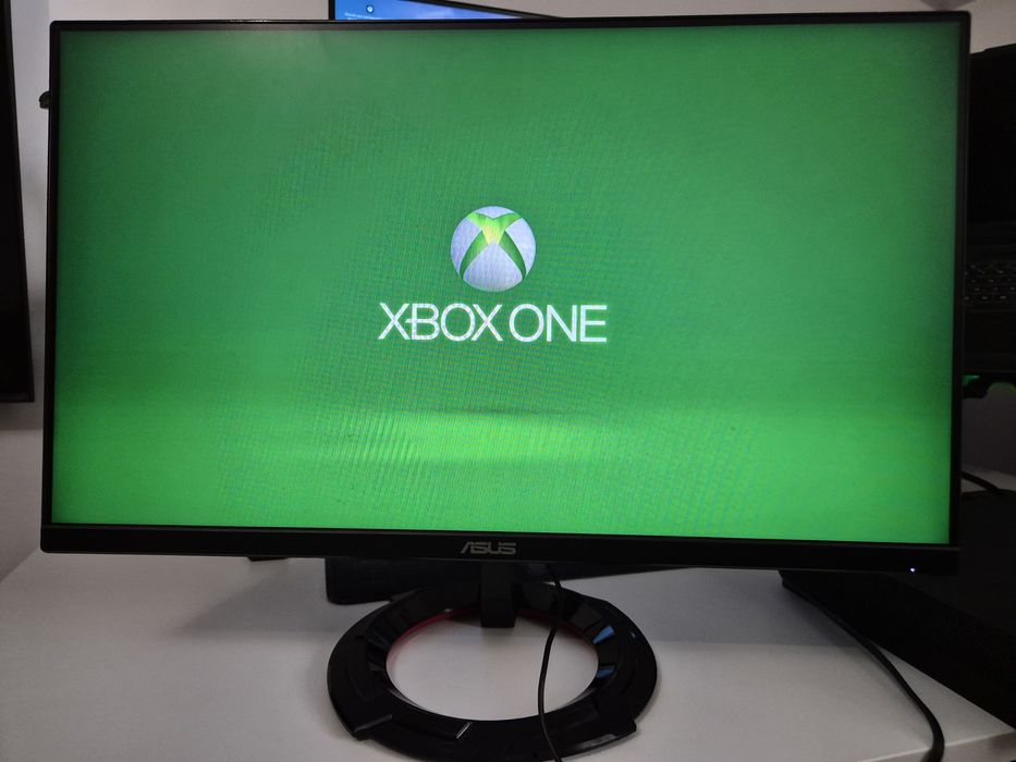 Monitor Asus 23.8" 144hz