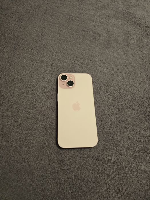 Vand/schimb Iphone 15 /128 gb impecabil