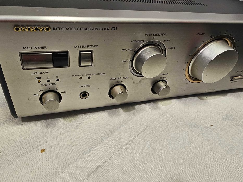 Defect Akai A-8940 amplificator
