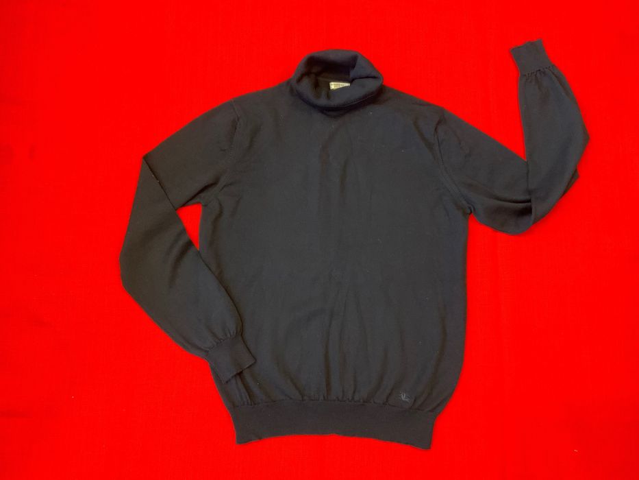 Burberry - оригинлен пуловер 40м