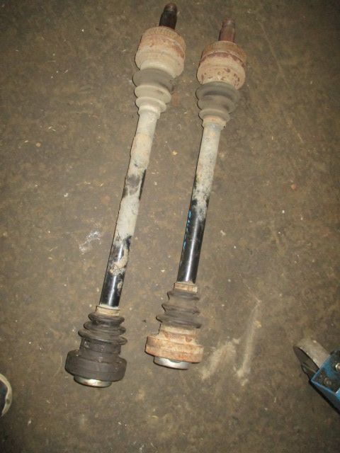 Planetara stanga dreapta spate Bmw seria 3 e46 motor 1,9 benzina