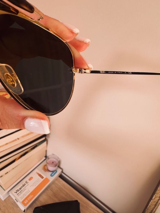 Оригинални слънчеви очила Ray Ban. Носени, но без забележка.