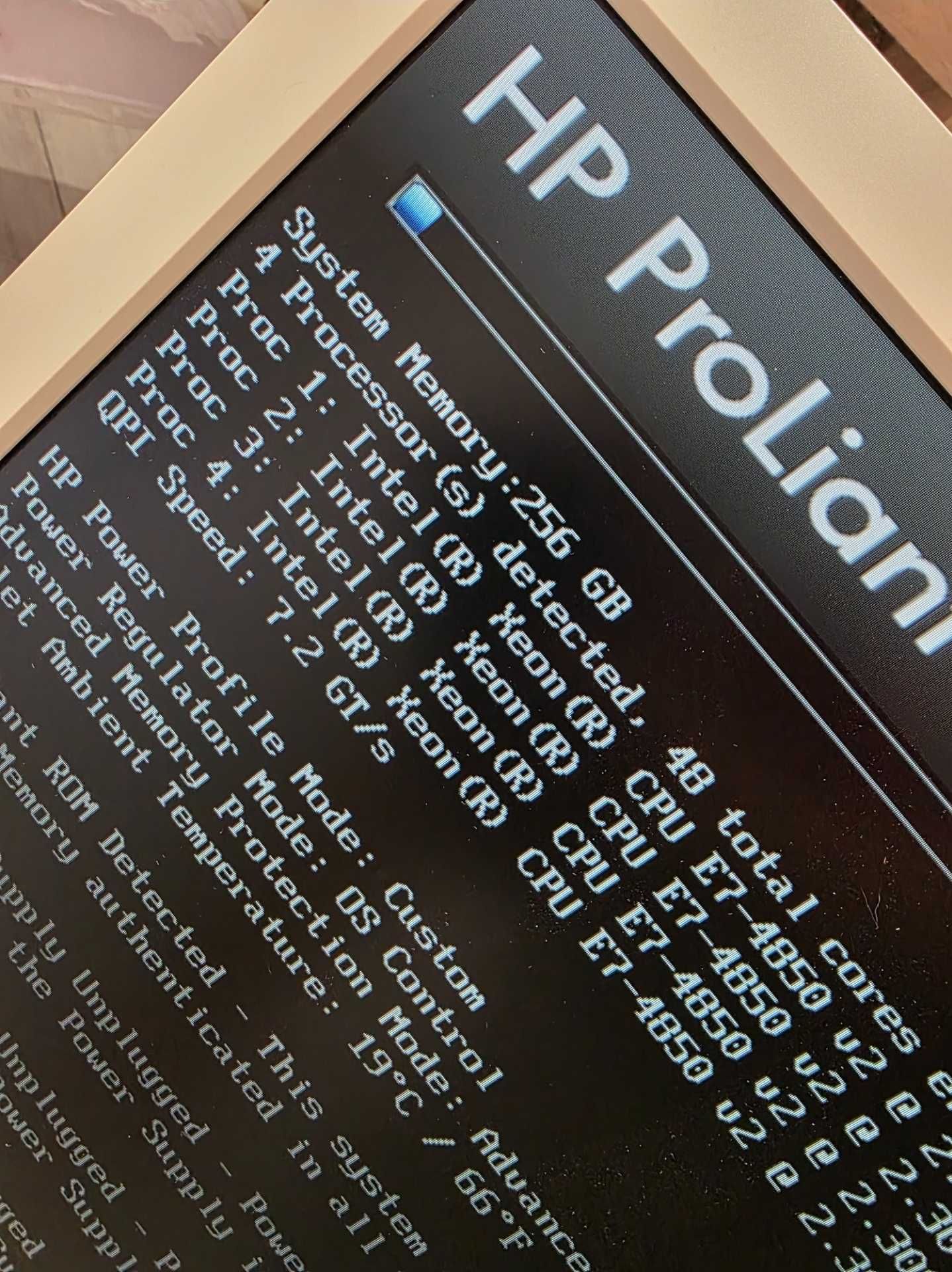 Сървър HP DL580 Gen 8, 4x Xeon E7-4850 V2, 256GB Ram,