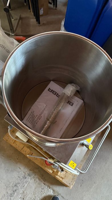 Spiță umplut cârnați hidraulica Bizerba 32 l noua