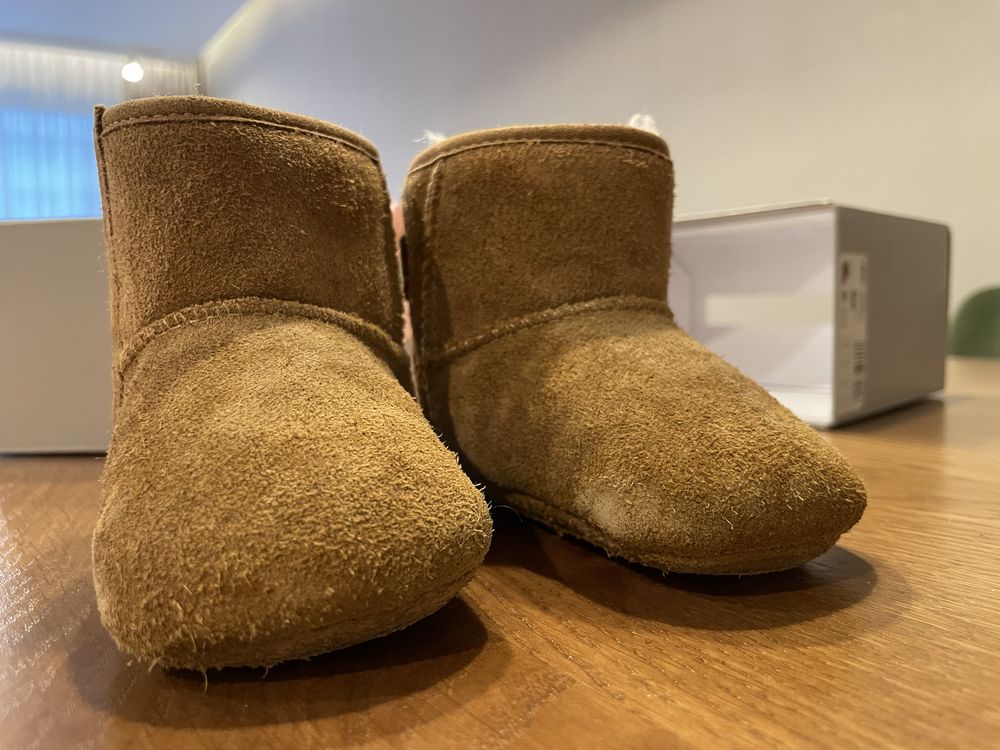 Бебешки боти Ugg