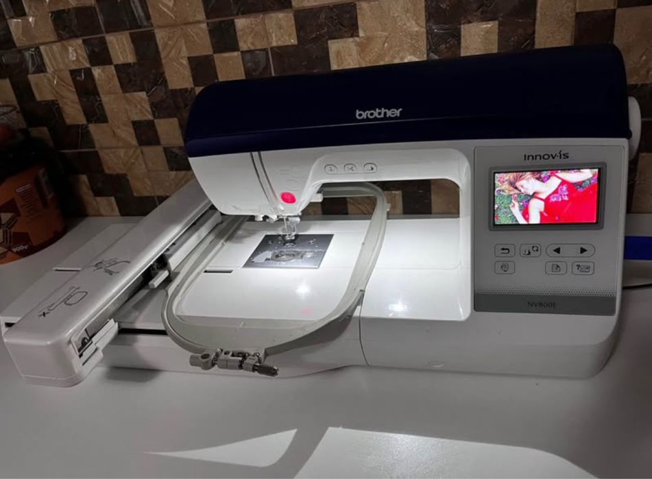Brother INNOVIS NV800E