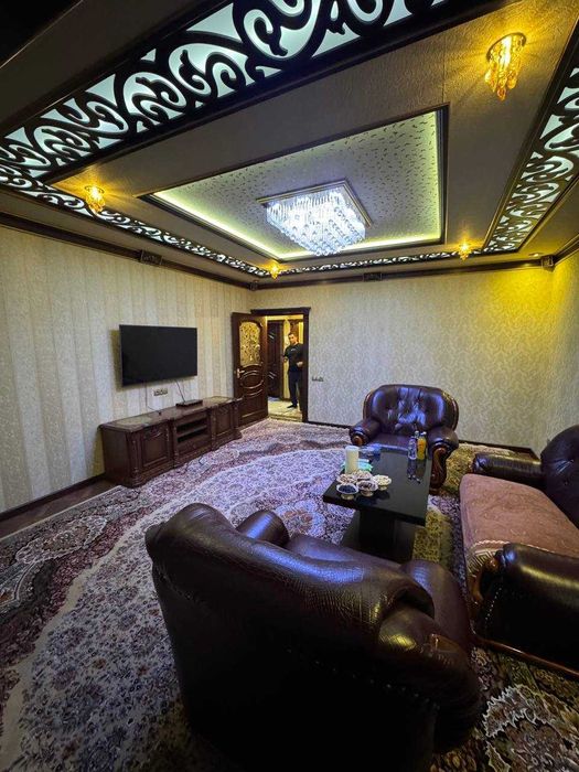 Центр Ш.Руставели B&B кафе 3х ком хороший ремонт