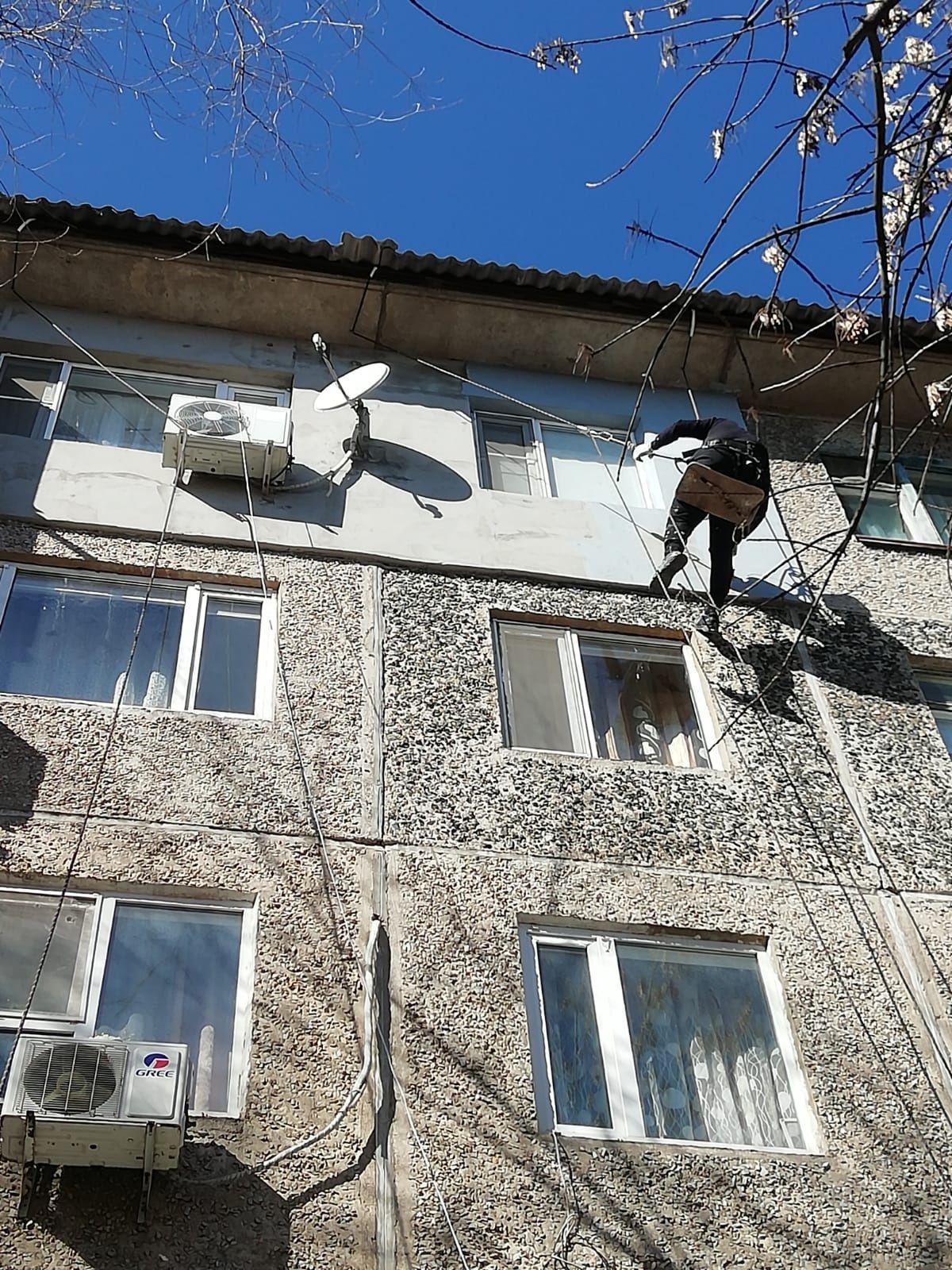 Утепление  стены альпинисты мойка высотники скалалази  установка конде