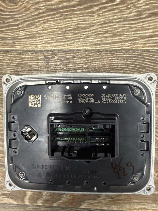 Mercedes W223 Digital light запалка баласт голям